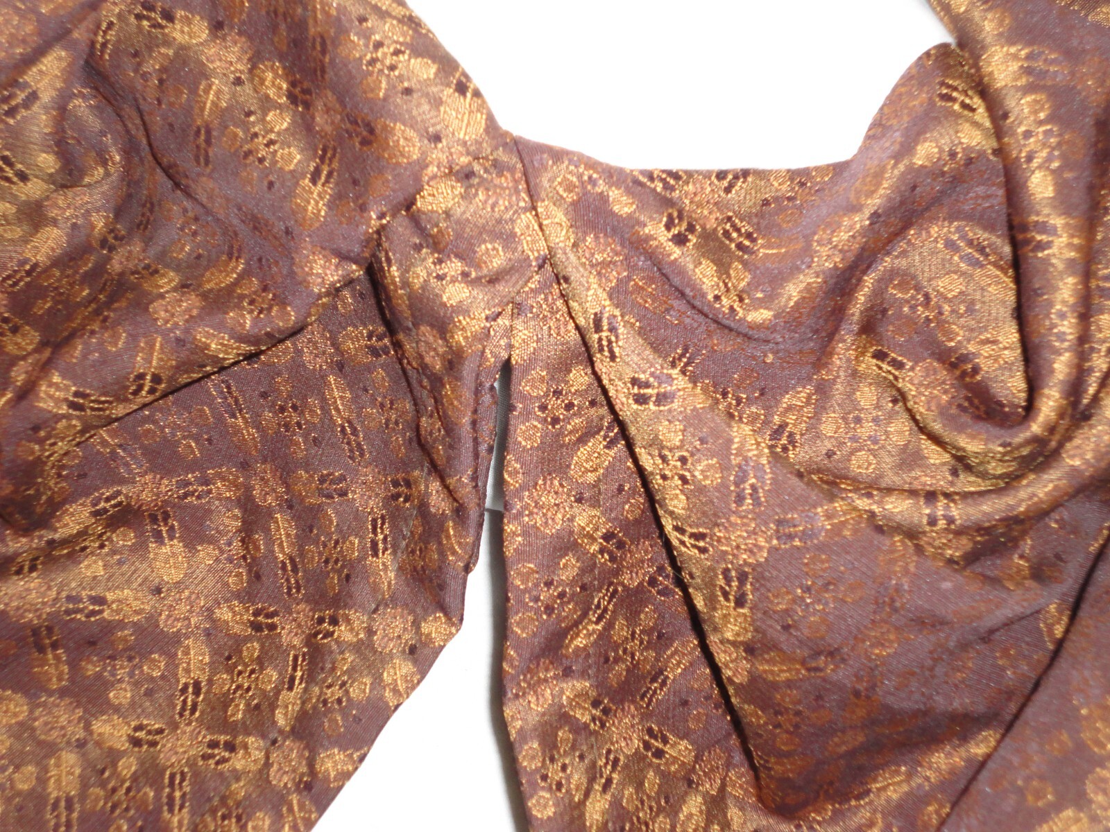 CROSCILL GALLERIA RED BROWN GOLD (1) QUEEN BEDSKIRT 15" SPLIT TUSCAN