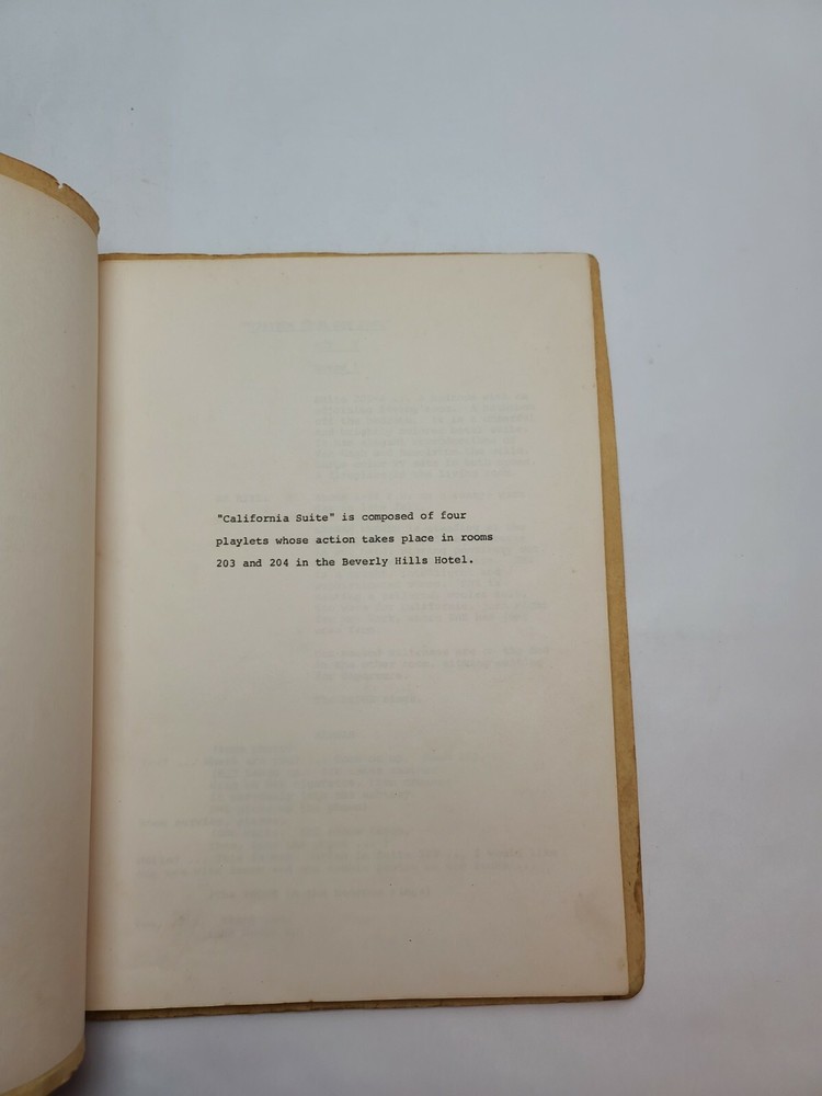 CALIFORNIA SUITE / Neil Simon, 1976 Broadway Play Script