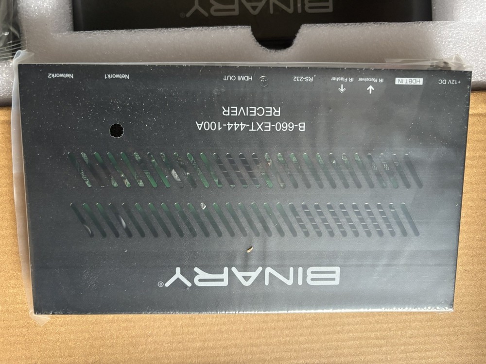 Binary B-660-EXT-444-100A 4K HDR HDMI Extender . Transmitter and Receiver