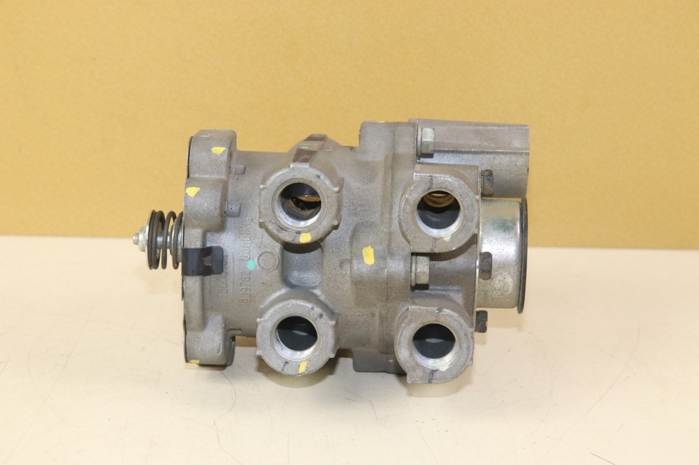 BENDIX E-8P Brake Valve 800629 NEW