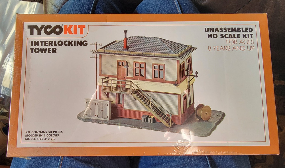 TYCO KIT # 7773 INTERLOCKING TOWER HO SCALE KIT NIB Sealed