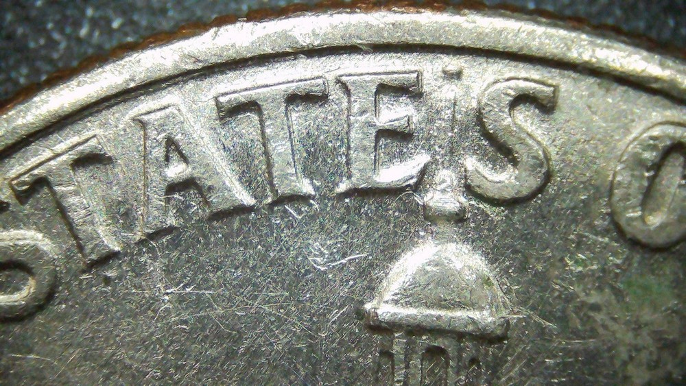 1976 D Bicentennial KENNEDY HALF DOLLAR Major Doubling On Reverse.