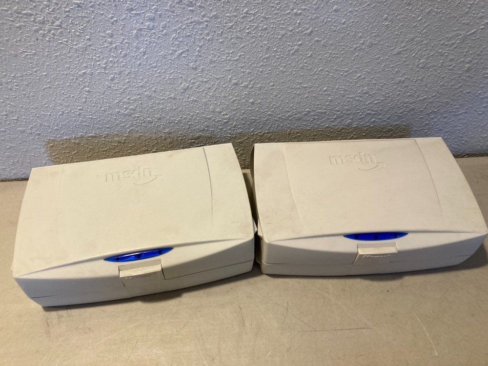 Microsoft Developer Network MSDN Disc Cases Empty Lot of 2 w/ Video Game Disc