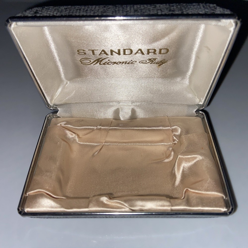 Vtg STANDARD Micronic Ruby SR-H436 Micro TRANSISTOR Radio Untested In Case