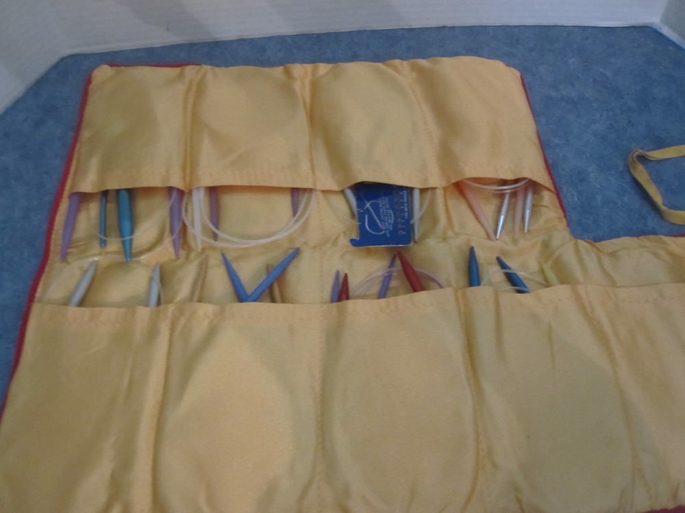 Circular Knitting Needles in Roll Up Case