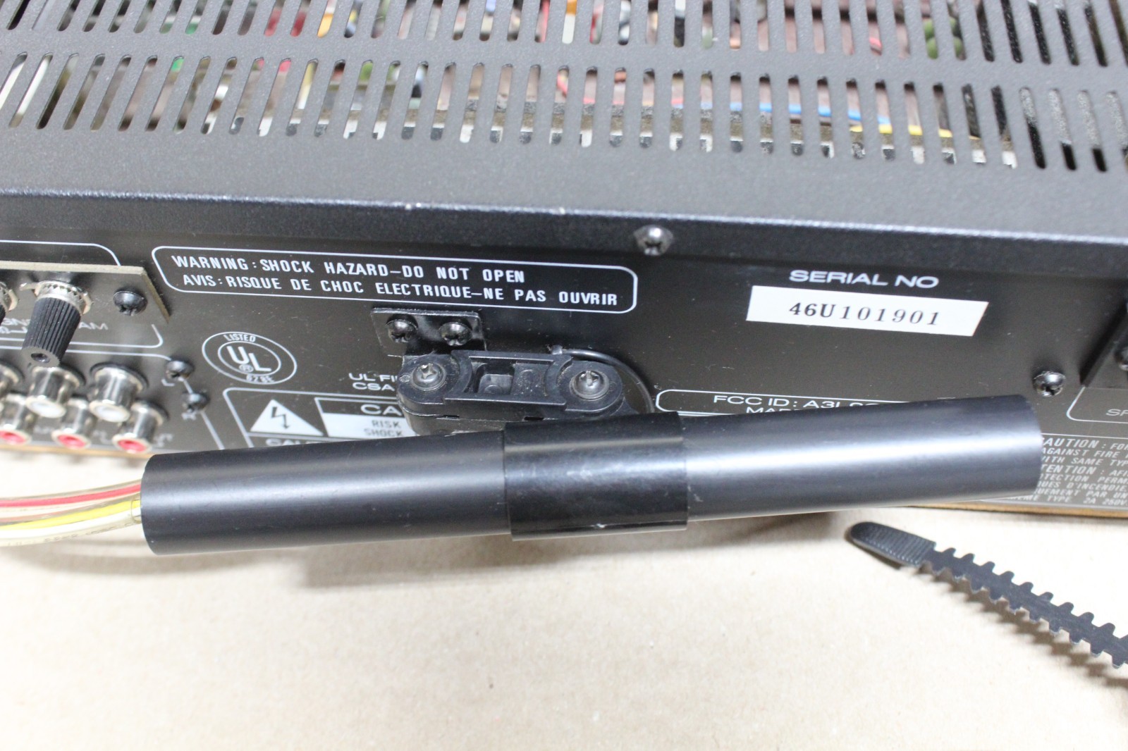 MARANTZ SR225 VINTAGE Stereo Receiver - Great Rich Sound. TESTED but SOLD AS-IS