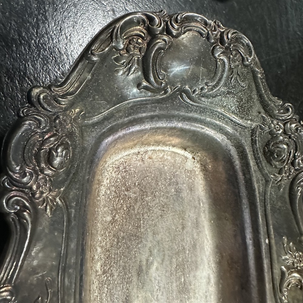 VINTAGE TOWLE OLD MASTER SILVERPLATE BUTTER DISH BASE ONLY ORNATE TARNISHED