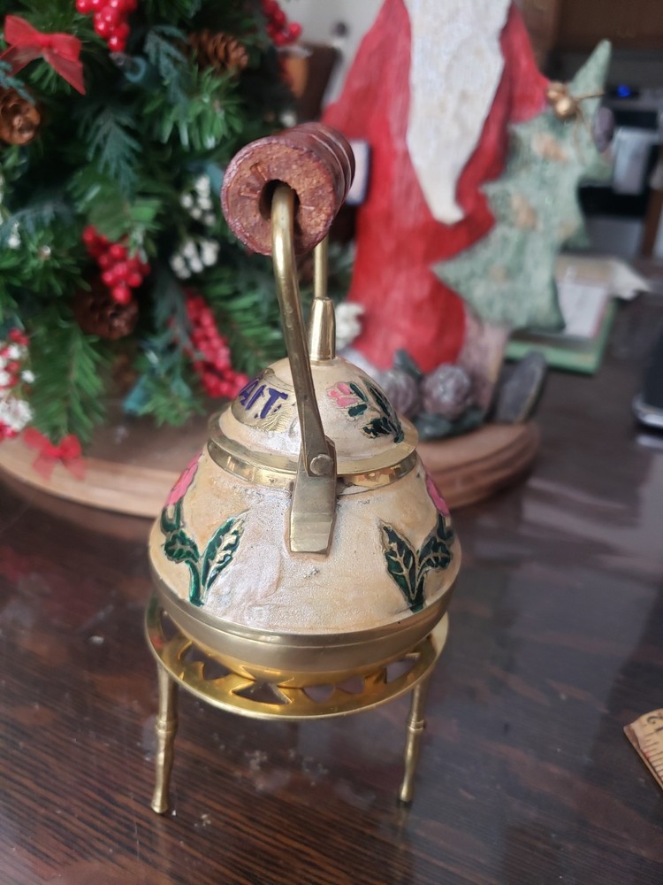 Decorative Kuwait Tea Pot With Stand