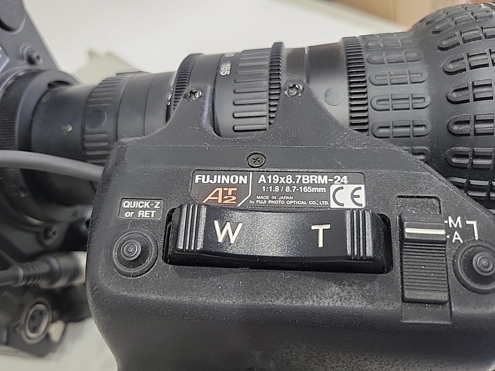 Hitachi SK-HD1000 Multi-Format Digital HD Camera Package Lens And Control Unit