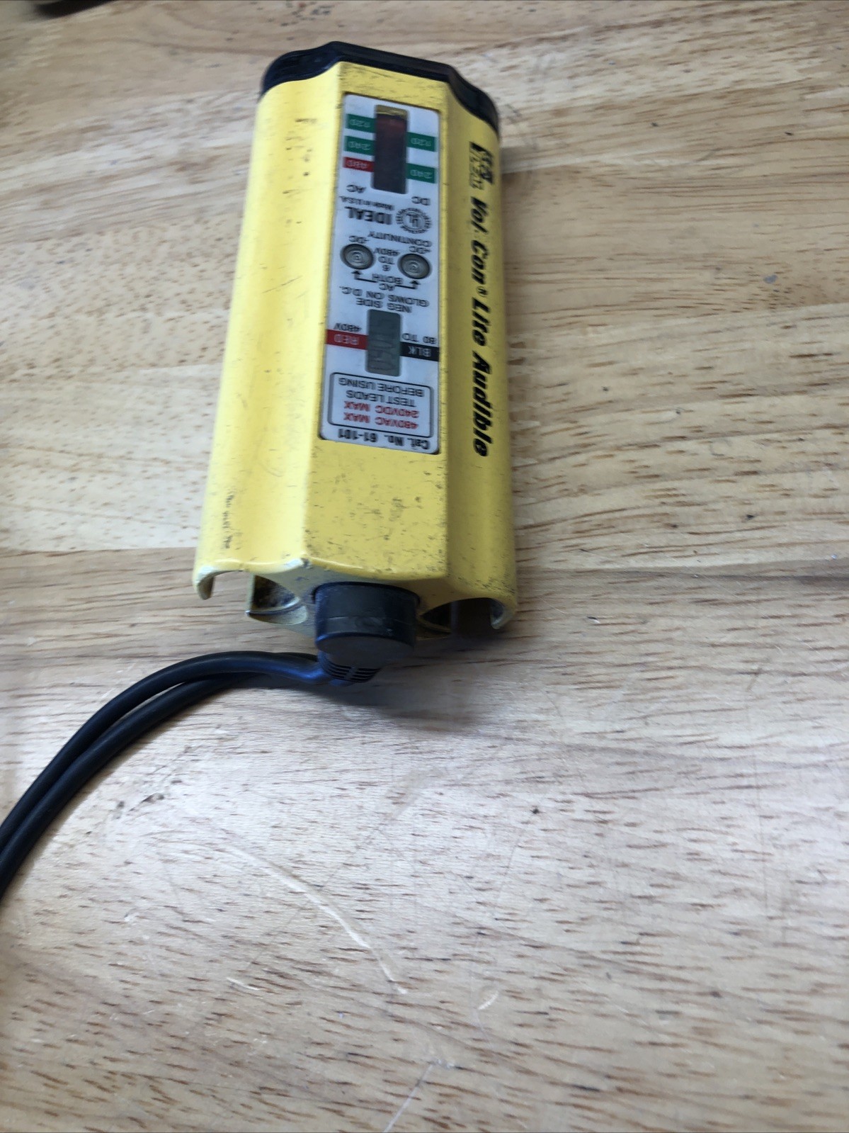 Ideal Tools VOLTAGE TESTER MODEL 61-101 Vol-con Lite Audible ‘Wiggy’ Meter