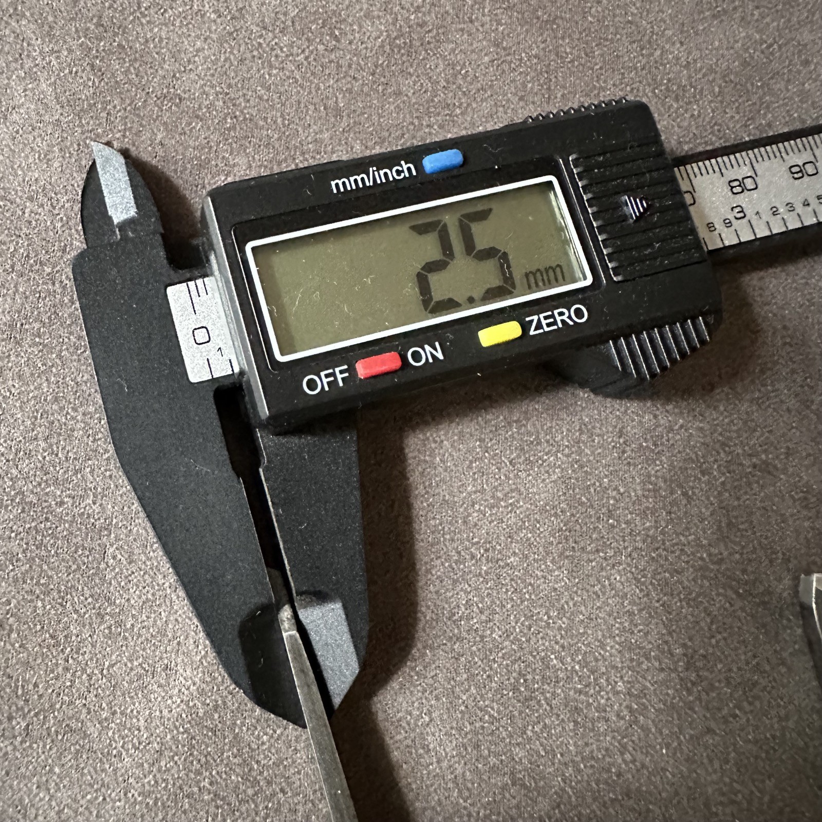 5x ASSORTED ANTIQUE GOUGE CARVING CHISELS INCLUDING J.HOWARTH & G.F PEARSON & CO