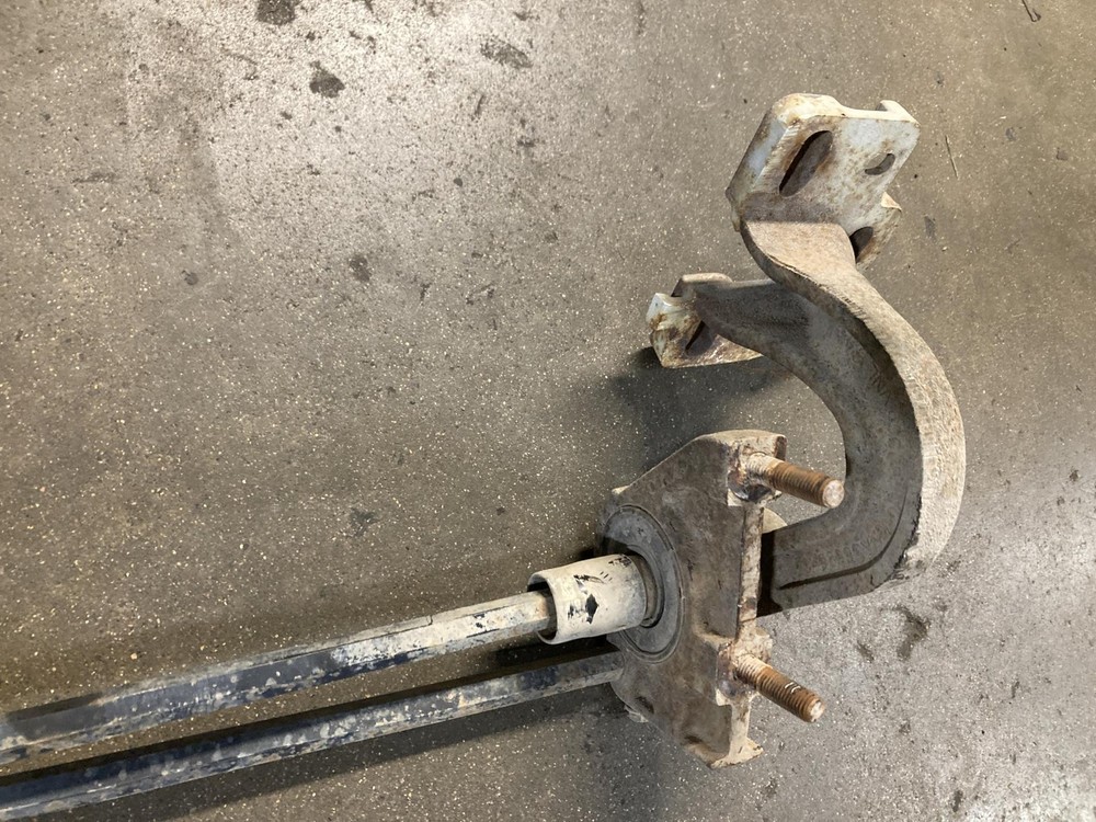 Volvo VNL Hood Hinge - Used