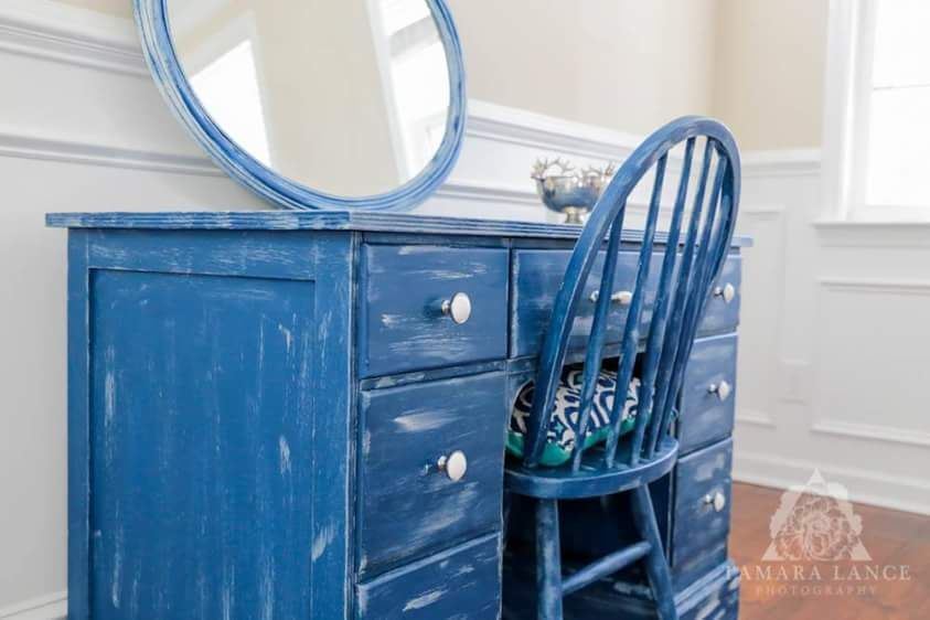 1-3/8" Betsy Fields Knob Chrome with White Ceramic Insert