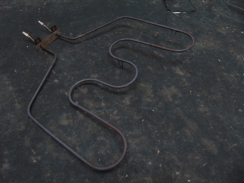 GE Electric Range JBP80B0H2BB Bake Element WB44T10011