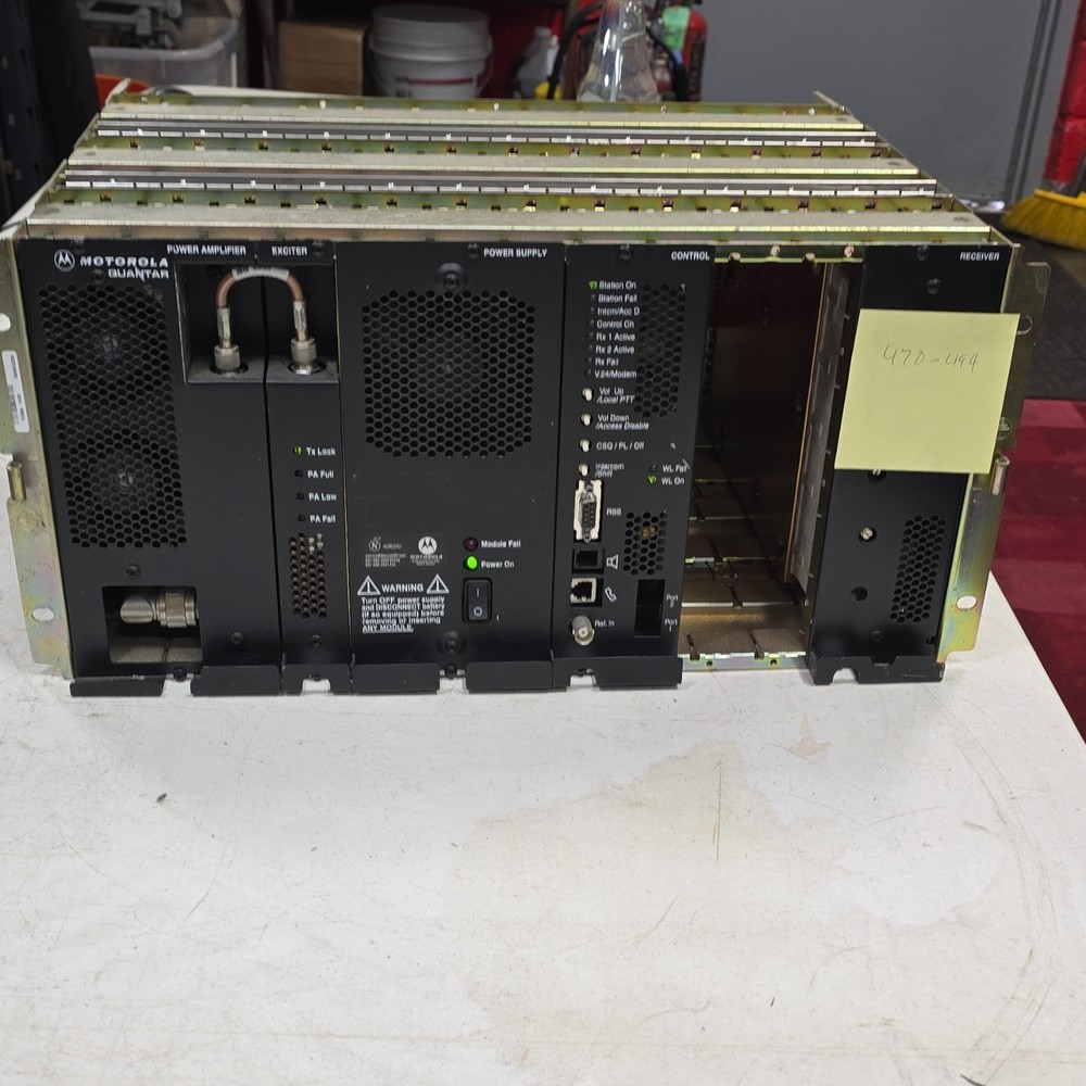 Motorola Quantar T5365A UHF Base Station Transceiver Model T5365A