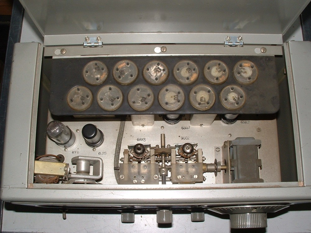 National HFS VHF Receiver