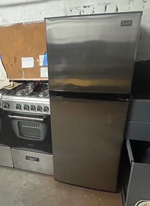 Refrigerator and gas stove $450 both