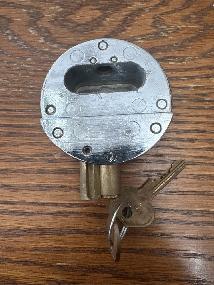 Master Lock 6271 Solid Body ProSeries Hidden Shackle Padlock