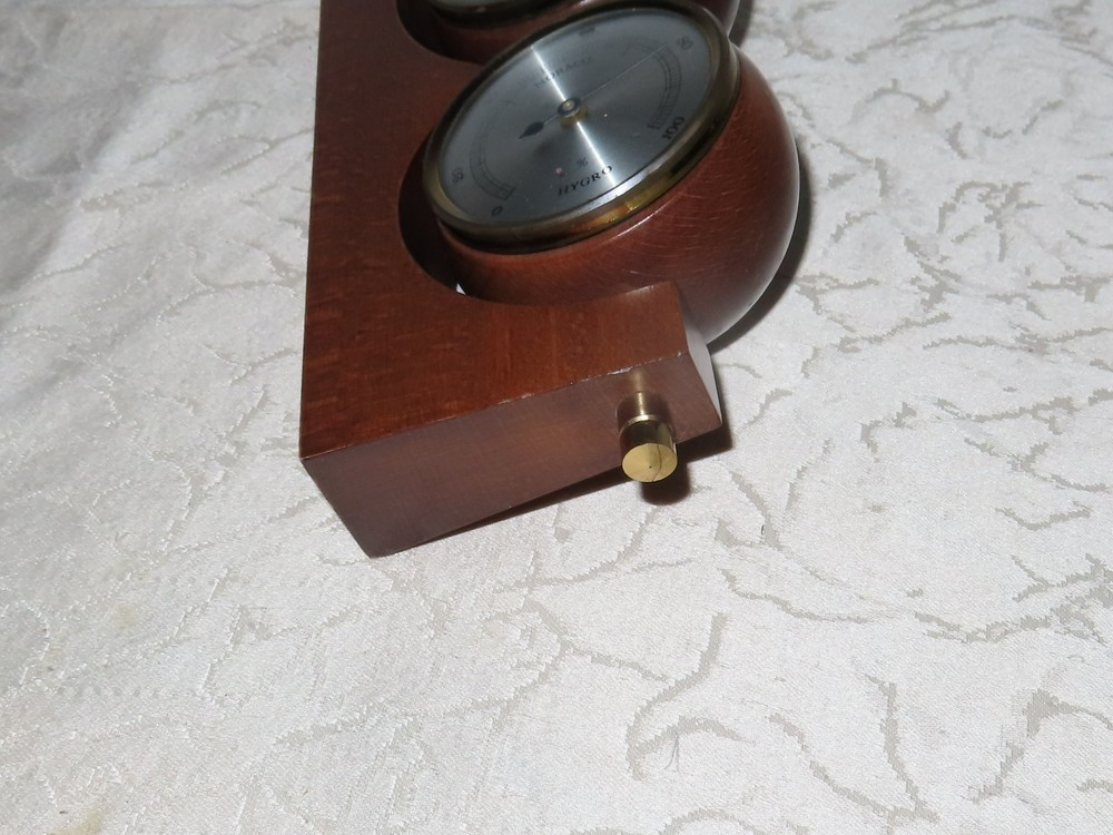 Vintage Wall Sphere Barometer Hygrometer!