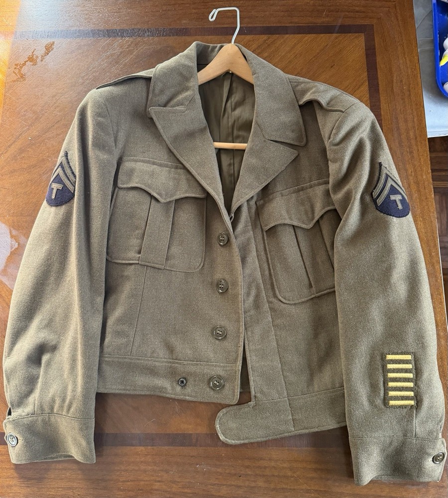 Vintage 1944 WW2 US Army Wool Field Jacket (Authentic)