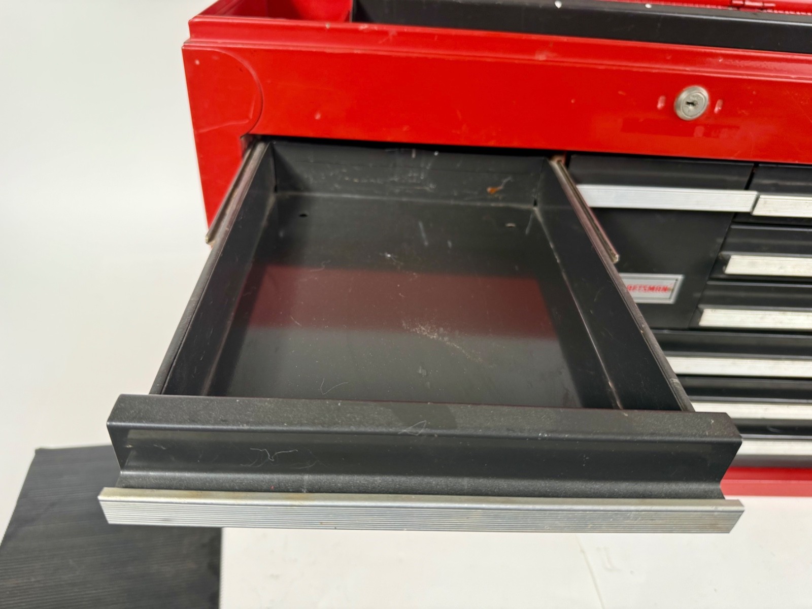 Vintage 1979 Sears Craftsman Mechanic's metal 10-Drawer Top Tool Chest w/ Tray