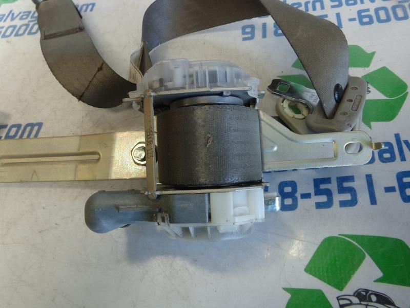 G35 2006 Speaker 7983175
