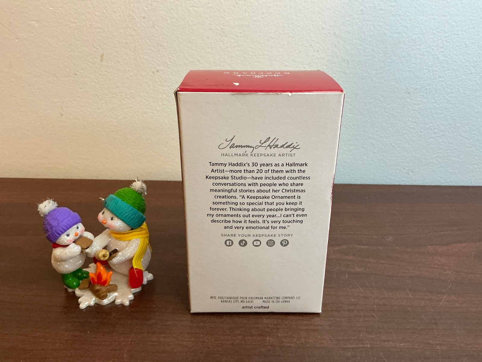 Hallmark Keepsake 2025 Scrumptious S'mores Making Memories Series Ornament