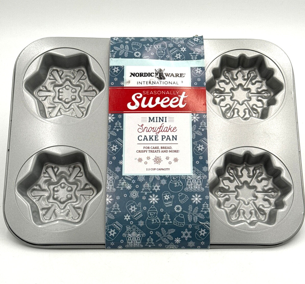 Nordic Ware Mini Snowflake Mold Cake pan
