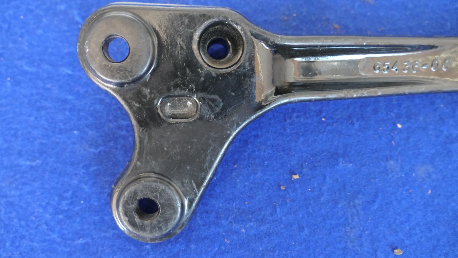 Genuine Harley Davidson Softail Fatboy Deuce Exhaust Mounting Bracket 2000-2006