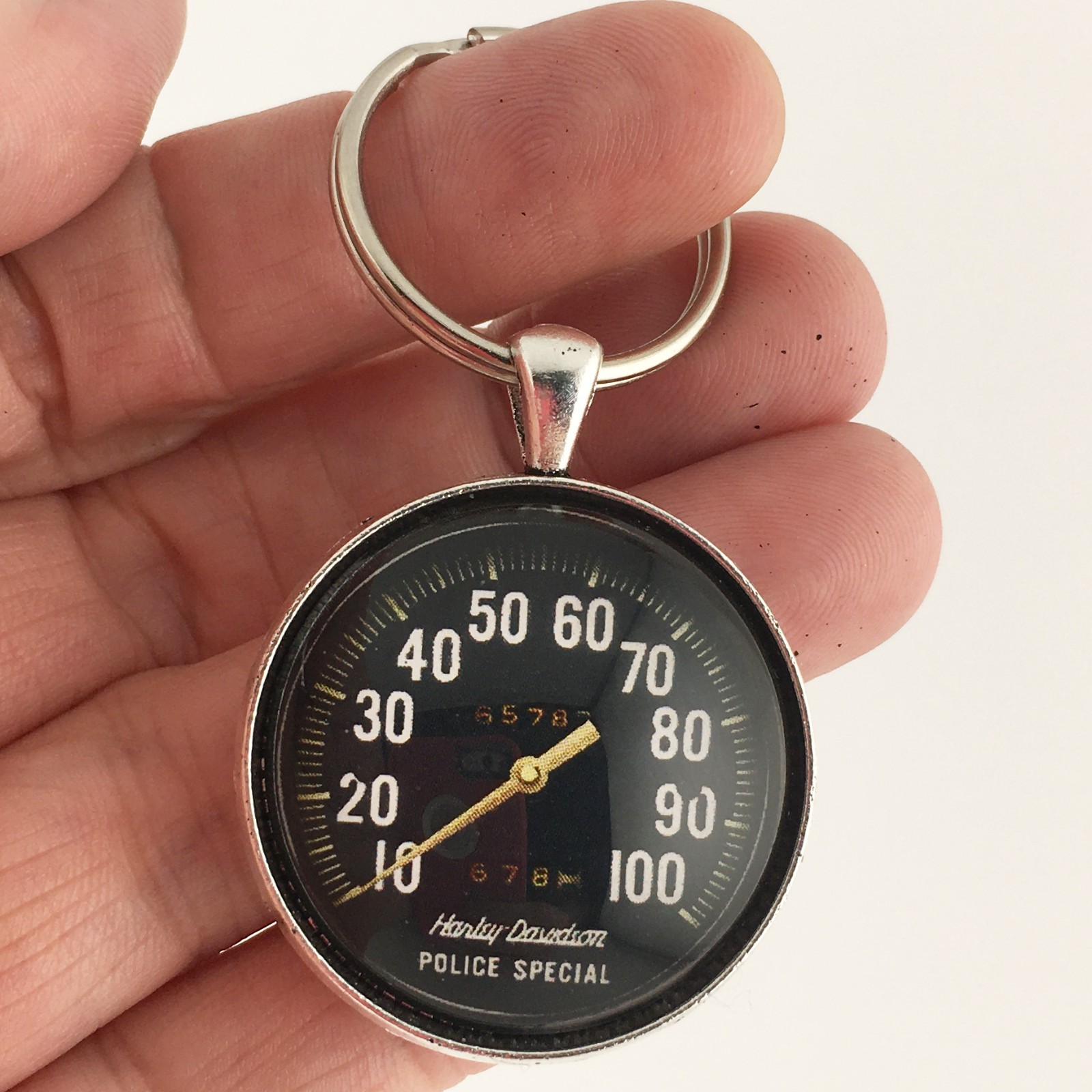 Harley Davidson Police Special 100 MPH Speedometer Keychain