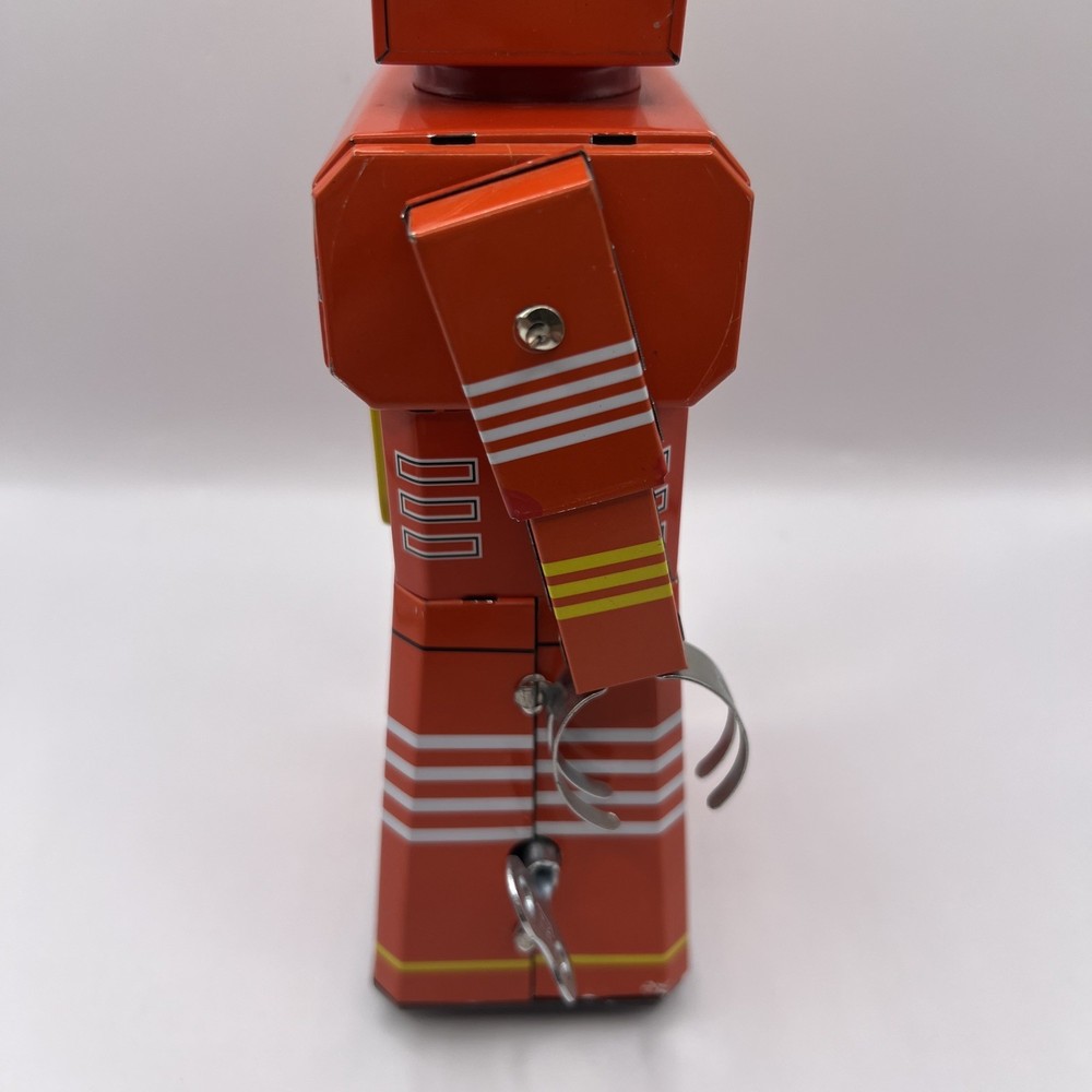 Schylling CHIEF ROBOT MS 445 TIN WIND UP