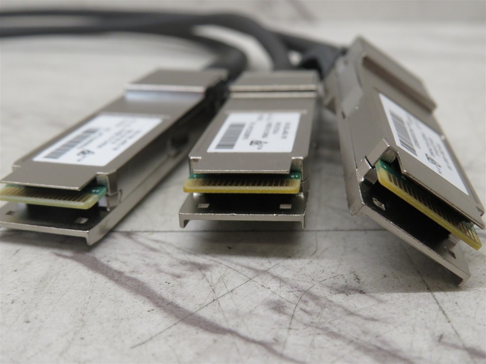 3x Cisco 40G Stacking Cable MA-CBL-40G-1M STACKING CABLE