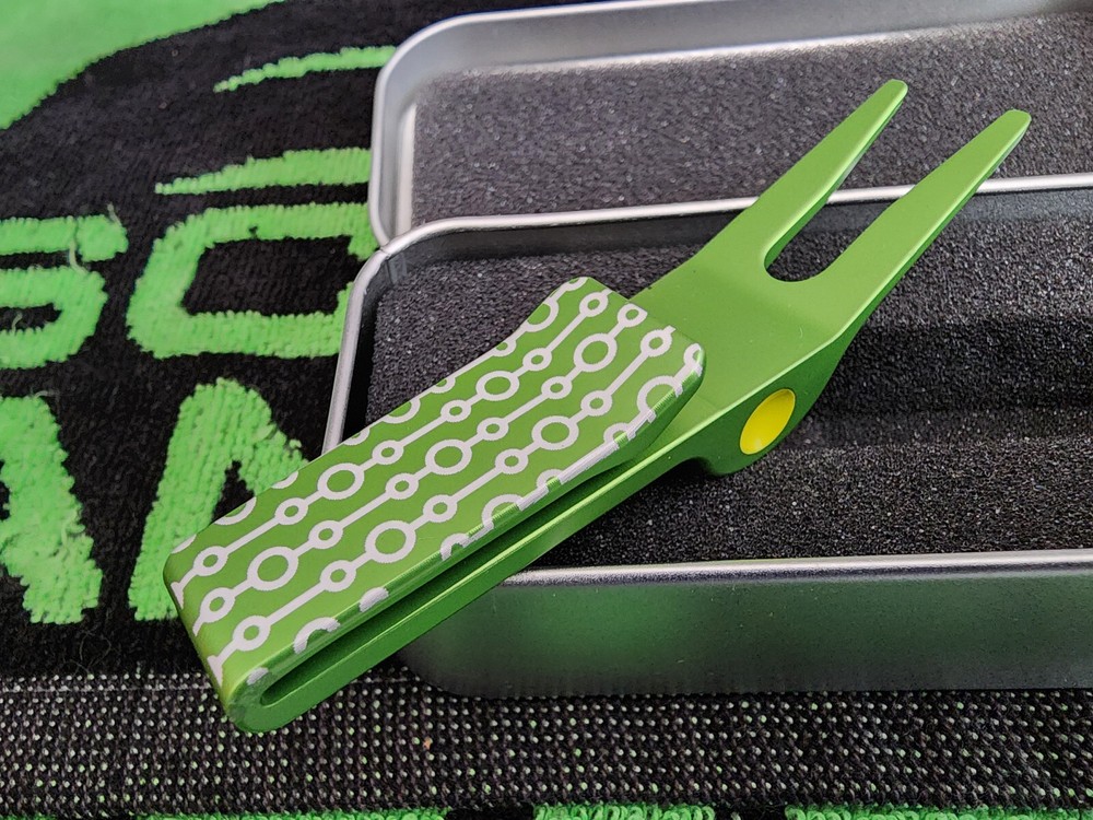 Scotty Cameron 2023 Pearls Pivot/Divot Tool⛳⛳Bright Dip Lime