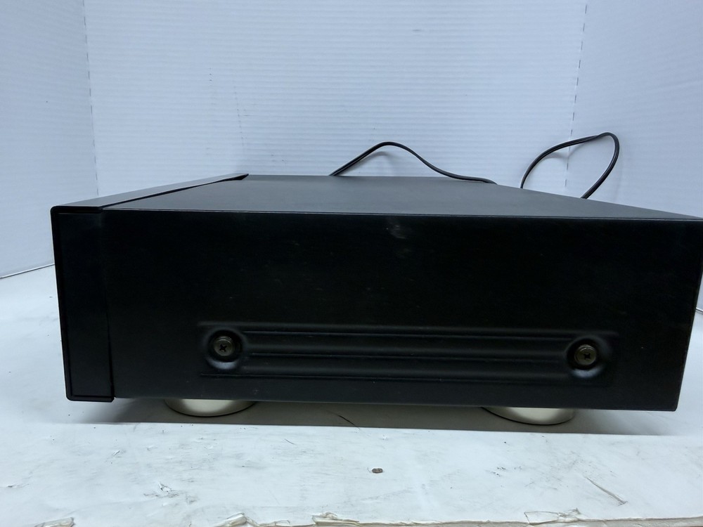 Pioneer Compact Disc CD Player PD-201 (NO REMOTE)