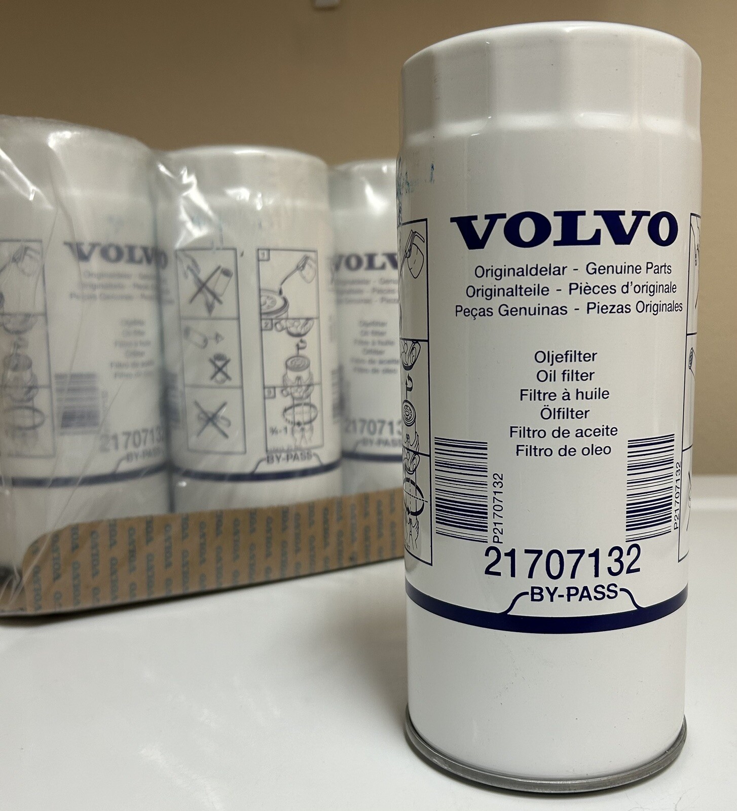 OIL CHANGE KIT FOR VOLVO MACK 21707132 Oil Filter New Set Of 8 US NEW