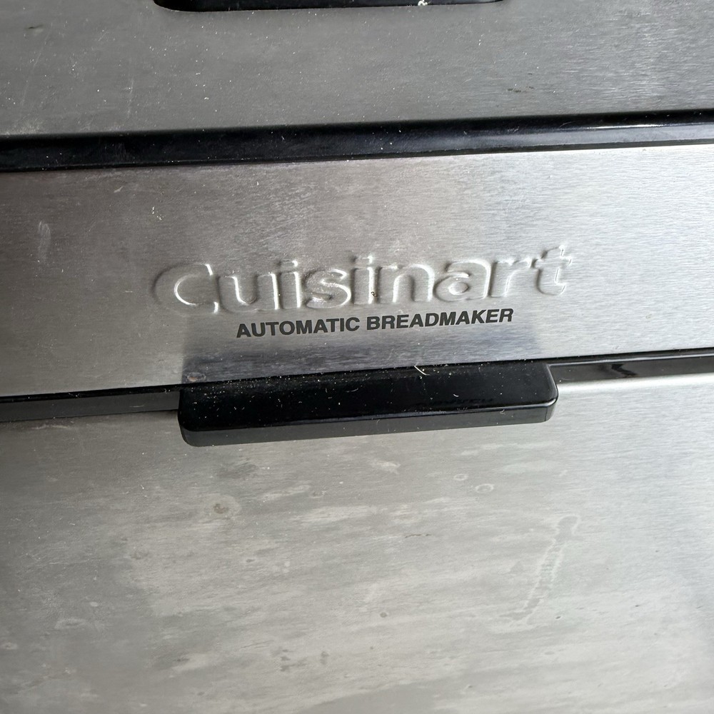 Cuisinart Stainless Steel 2 LB Automatic Programmable Bread Maker CBK-100