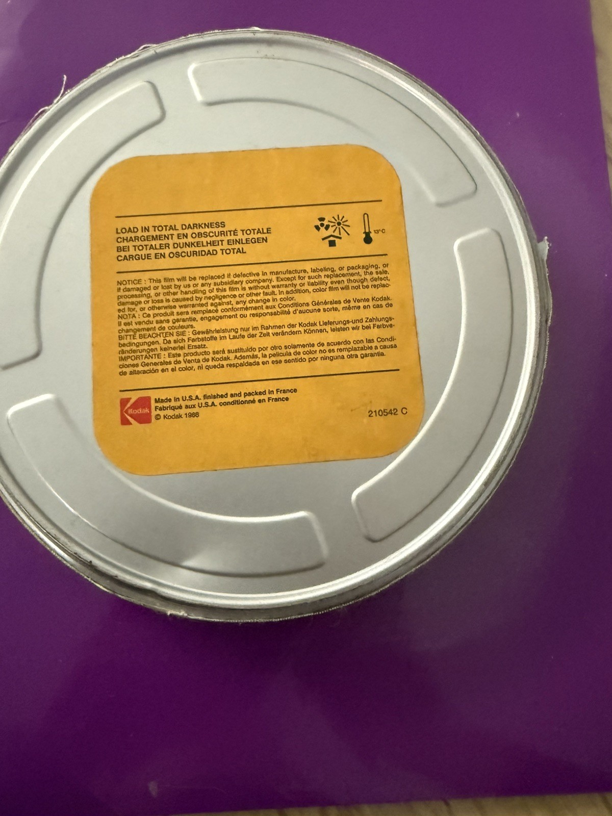 Kodak 7297 Eastman 16mm Color High Speed Daylight Negative Film 400ft Sealed Can