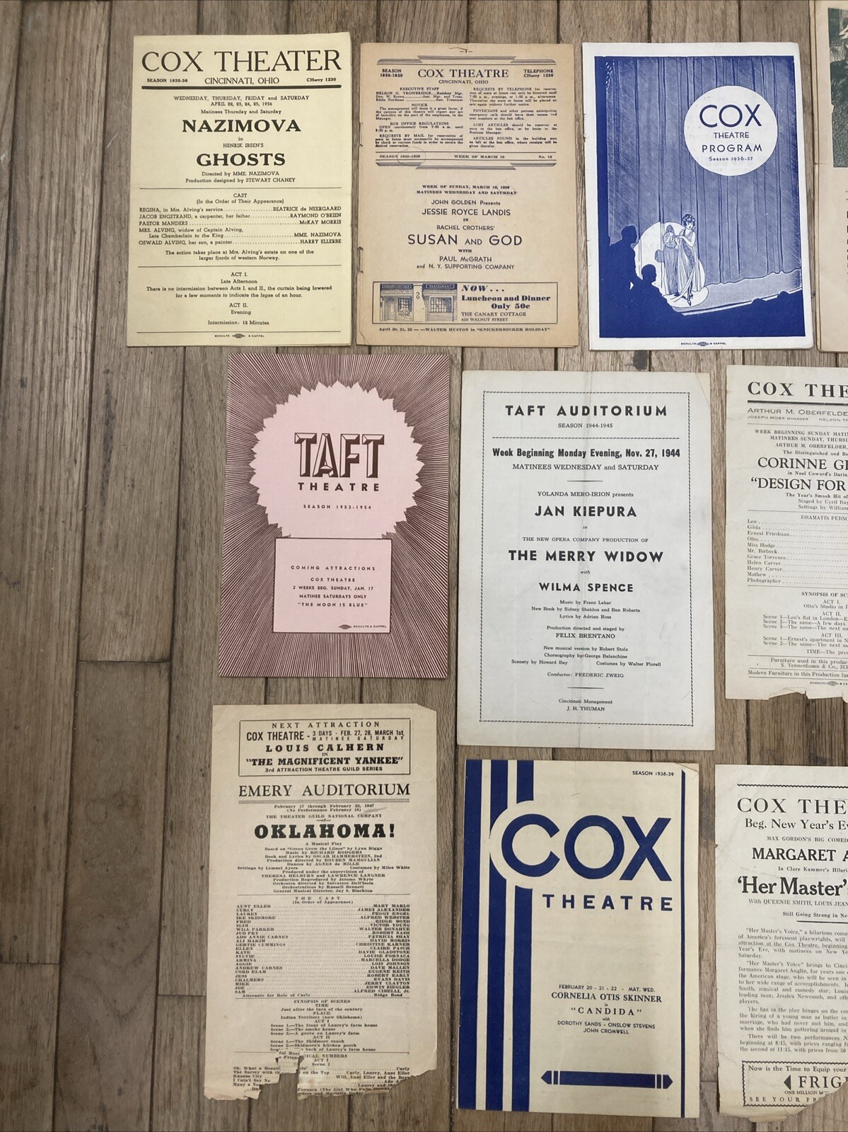 Lot VTG programs CINCINNATI TAFT Theatre & COX Theater