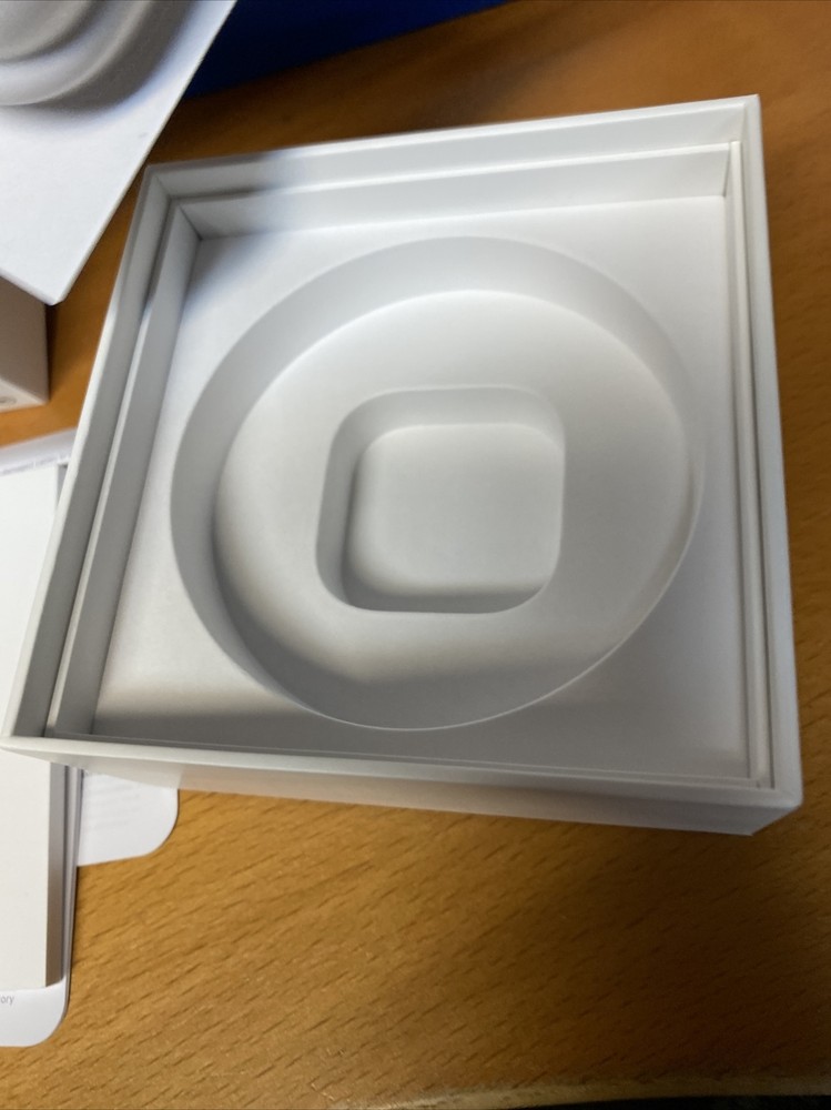 100% Auth Apple AirPods Pro Empty Box