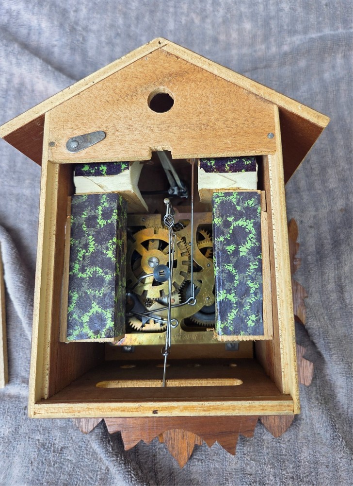 Vintage Small Hurbert Herr Cuckoo Clock - Nice Shape! - Missing Parts