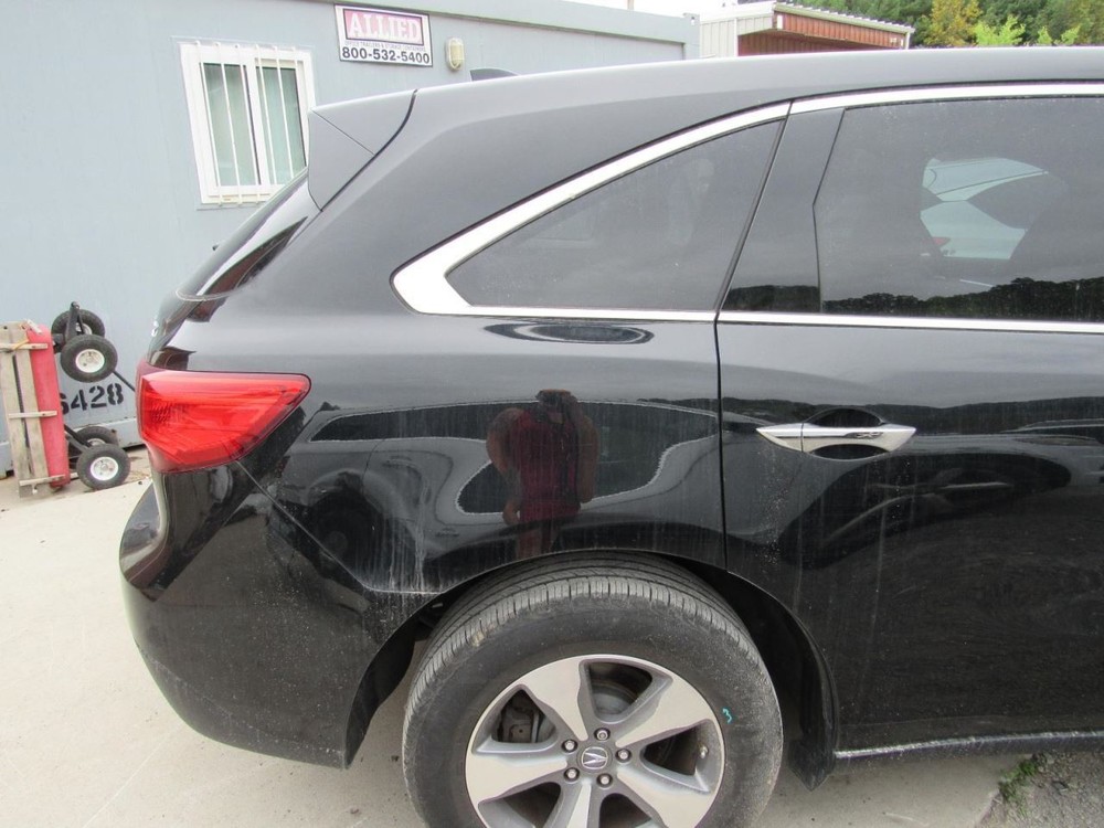 MDX 2014 Glove Box 1073391