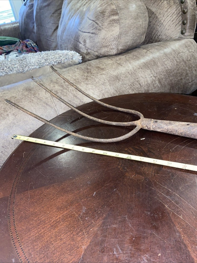 Fork Rake Head 3 Thines Rusty Rustic no handle Original Vintage Primitive Metal