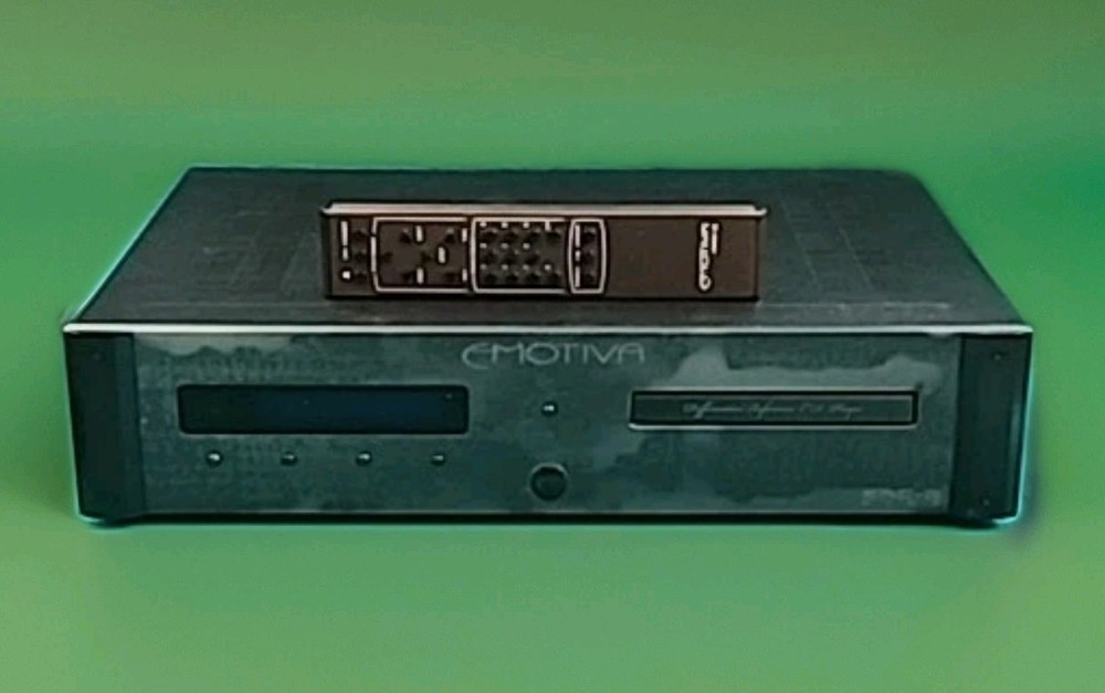 Emotiva ERC-3 Differtial Reference CD Player with Remote, Tested and Works