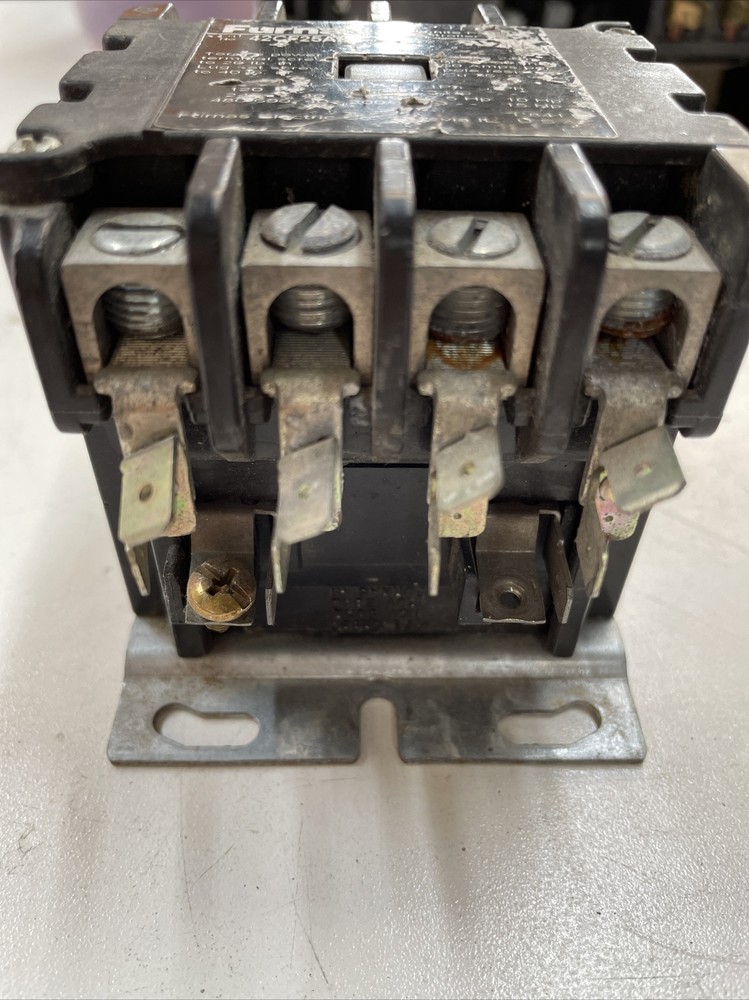 FURNAS 42CF25AF 120V Coil 4 Pole