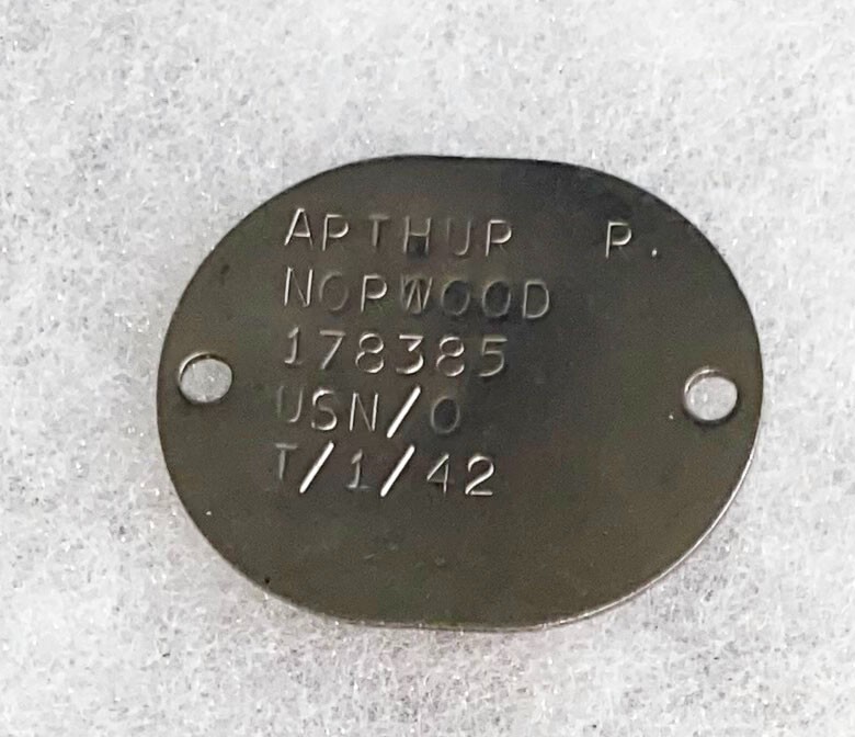 WWII USNR Arthur Norwood T-42 Single Dog Tag