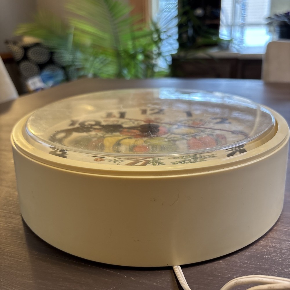 Vintage Sunbeam Vegetable Kitchen Wall Clock WORKS