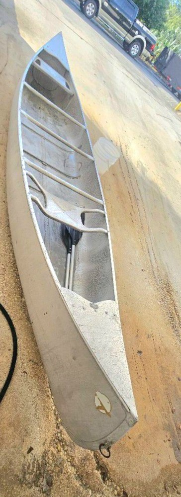 Grumma aluminum canoe .....................