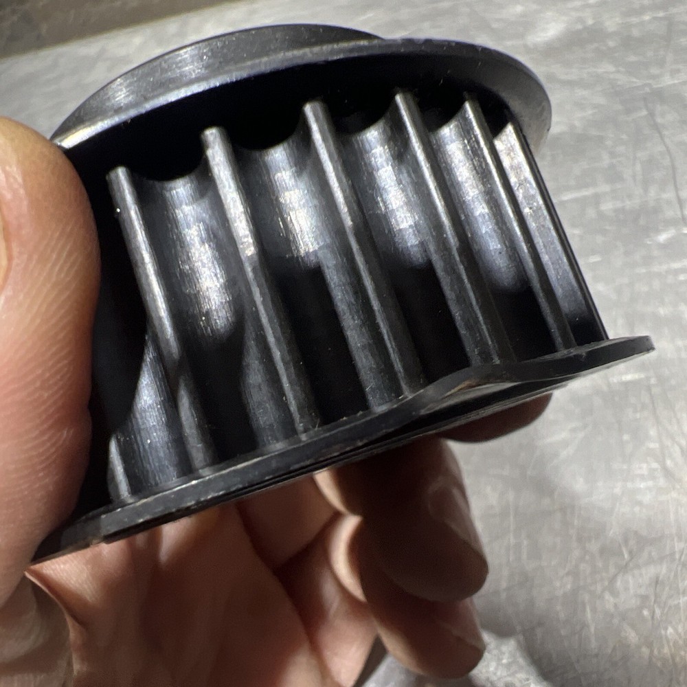 Nos Surplus D ?? ??-20 Timing Pulley