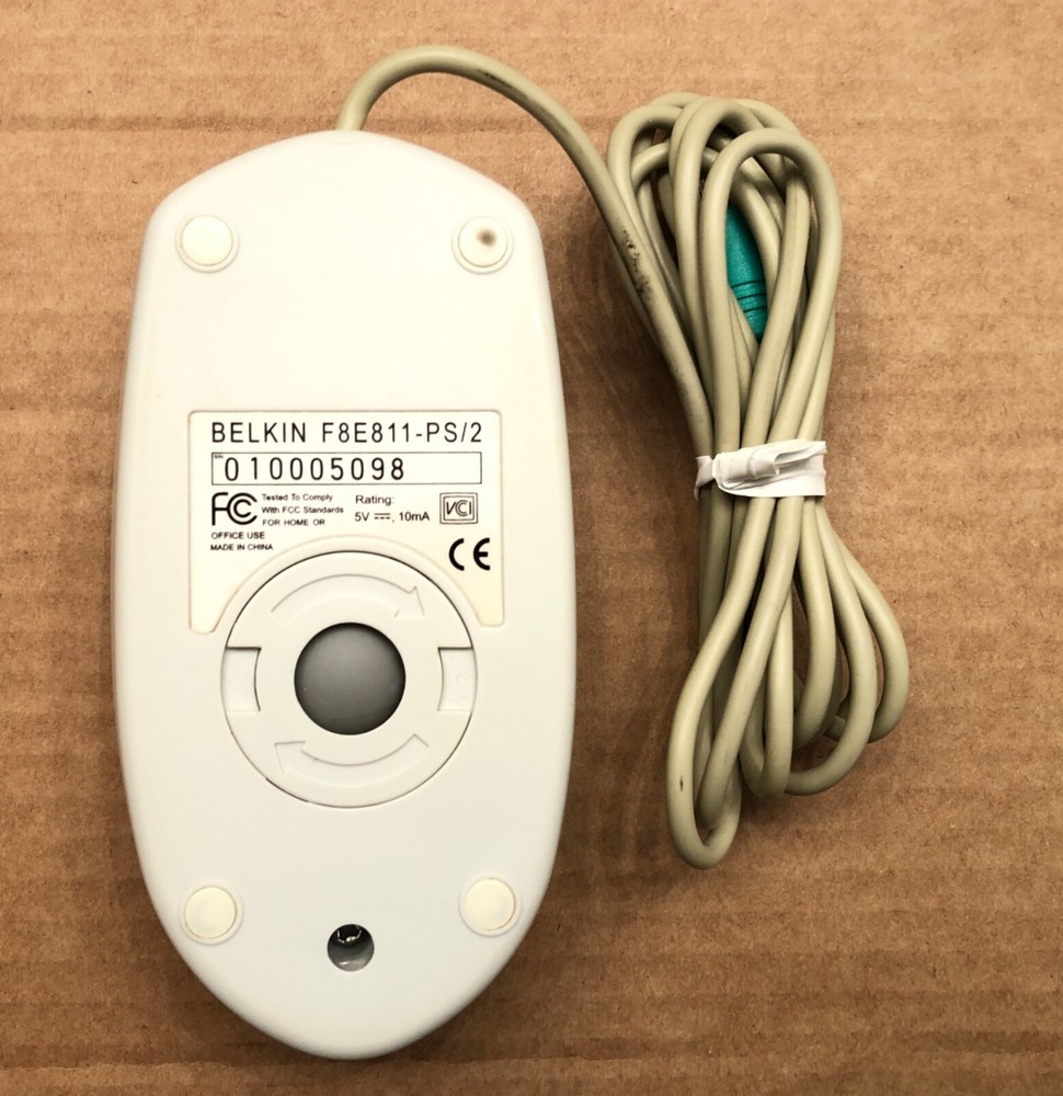 BELKIN 3-Button PS/2 Classic Mouse - Programmable Center Button - P56431