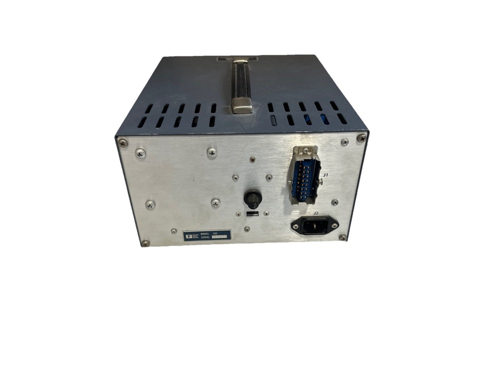 Princeton Applied Research 192 Variable Frequency Light Chopper Powers On